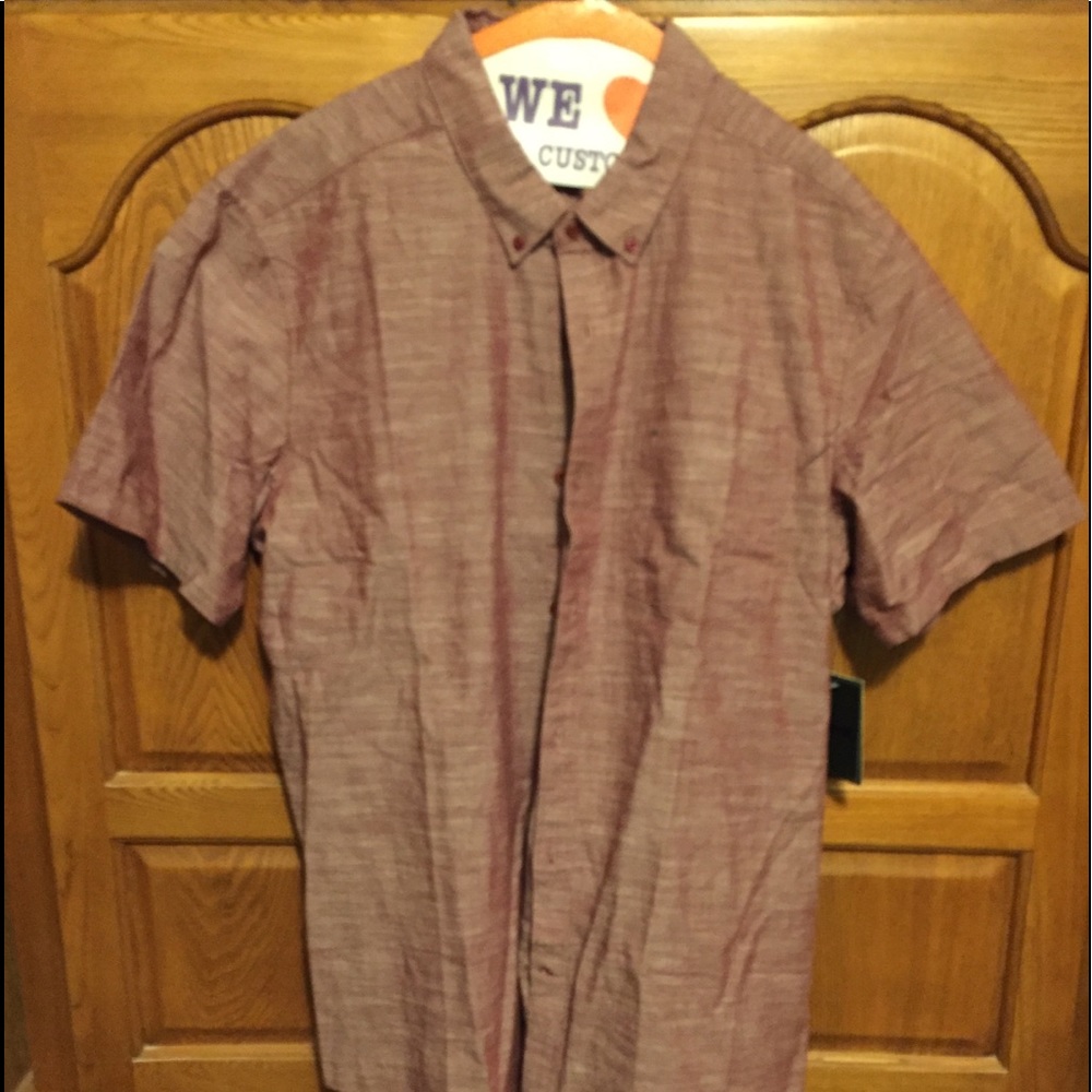 Hurley XL short sleeve maroon button down shirt